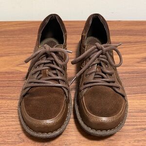 Born Brown Leather/Suede Lace Up Oxford Women’s Shoes. Size 8.5M.